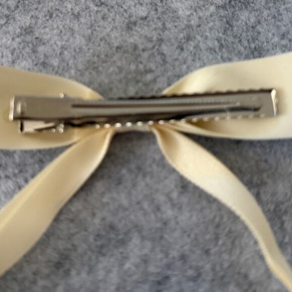 SHASHI REVOLVE NWOT The Girlie Bow Satin Cream Preppy Cottagecore Fairycoree - Picture 4 of 4